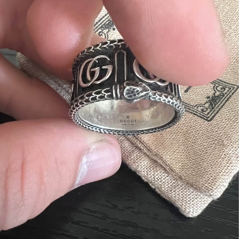 Gucci Black and Silver Men's Ring